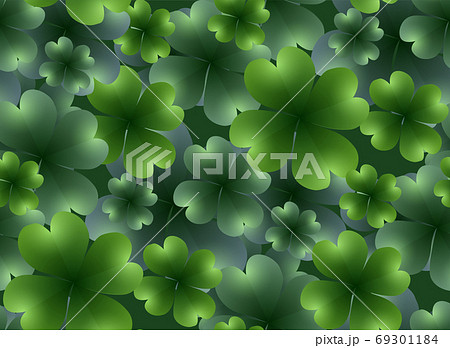 Seamless floral texture with a happy four-leaf...のイラスト素材 ...