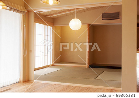 新築木造家屋の和室・仏間 新築木造家屋の和室・仏間 69305331