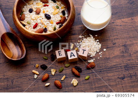 オートミールシリアル EAT オートミールシリアル EAT 69305574