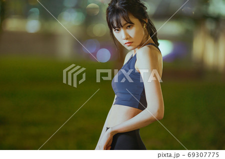 女性 女 女の子 69307775