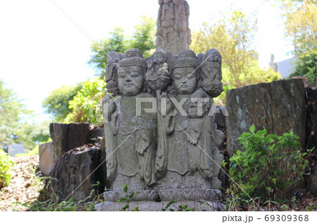 三ヶ根山頂、お地蔵さま 69309368