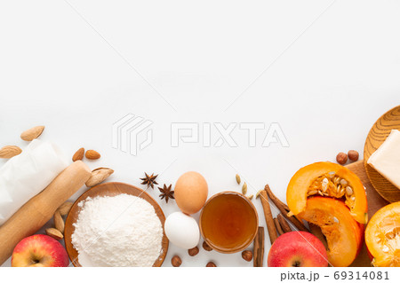 Autumn baking background Autumn baking background 69314081