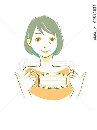 マスクを着けようとしている50代女性の手描き風イラストのイラスト素材