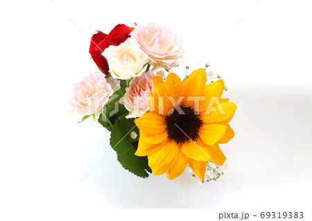 様々な花のブーケ 様々な花のブーケ 69319383