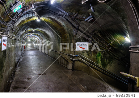 筒石駅：通路 69320941