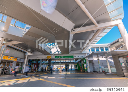 日本の川崎都市景観　JR登戸駅などを望む 69320961