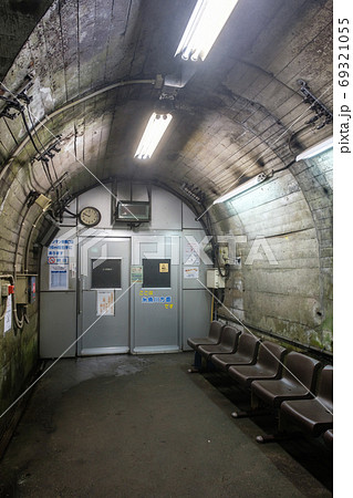 筒石駅:ホーム横待合室 筒石駅:ホーム横待合室 69321055