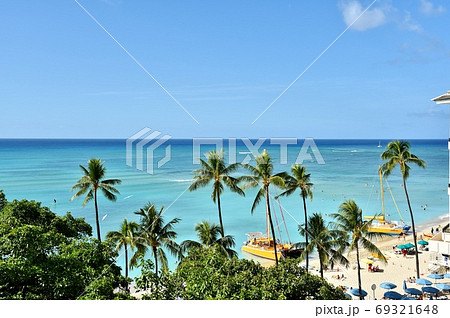 ハワイの休日 69321648