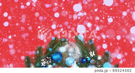christmas wreath on a red background, flatley, copy space 69324302
