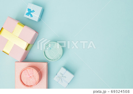 gift boxes on blue pastel background, copy space, Flatlay 69324508