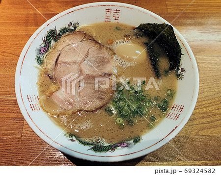 久留米豚骨ラーメン 久留米豚骨ラーメン 69324582