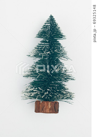 christmas decorations on white background isolate, copyspace, flatley 69325148