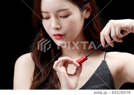ビューティー 女性 女 69326076