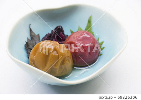 白梅 赤しそ梅 69326306