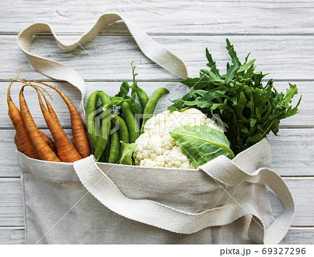 Fresh  vegetables in eco cotton bag 69327296