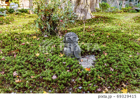 京都(12月) 瑞巌山 圓光寺の可愛いお地蔵さん 京都(12月) 瑞巌山 圓光寺の可愛いお地蔵さん 69329415