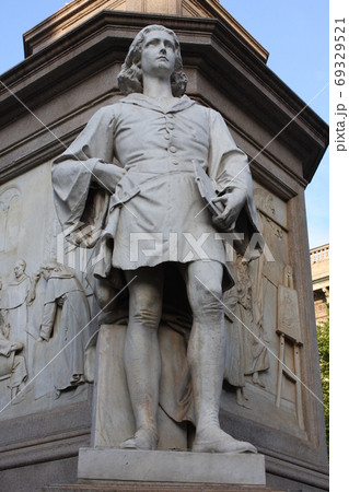 Details of Leonardo da Vinci statue, Milan, Lombardy, Italy, 69329521