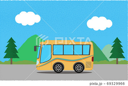 山沿いの道を進む黄色い観光バスのベクターイラストのイラスト素材