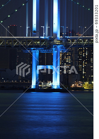 レインボーブリッジ 医療従事者の皆さんありがとう ブルーライトアップ 69333201