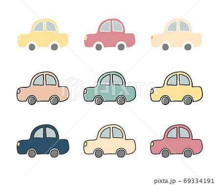 手描きのいろいろな車のイラストセット カラフル かわいい 子ども 乗り物 自動車 交通のイラスト素材