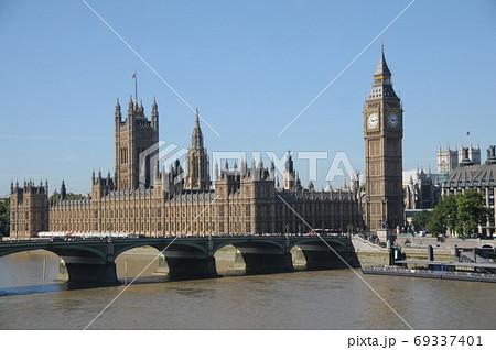 イギリス ロンドン 国会議事堂 ビッグ ベンの写真素材