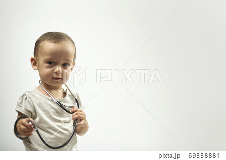 Well baby exam 69338884