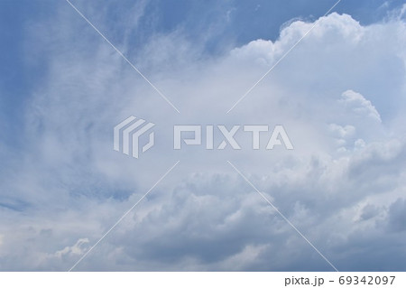 夏の空　積乱雲 69342097