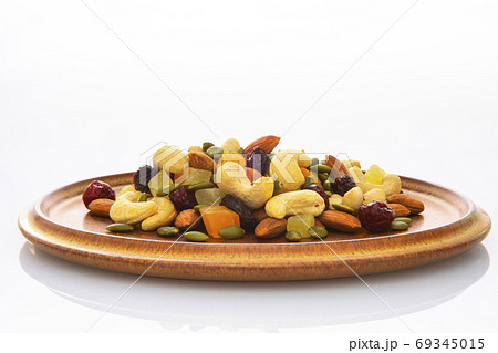 木の実 ナット 堅果 69345015