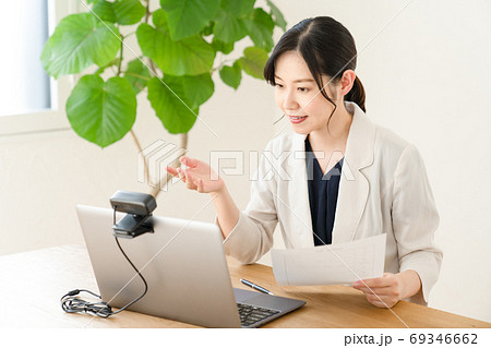 オンライン面接イメージ 69346662