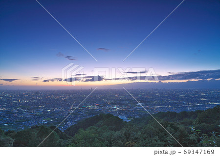 【大阪平野を一望 (夕景)】 撮影場所：水呑地蔵尊 大阪府八尾市大字神立 69347169