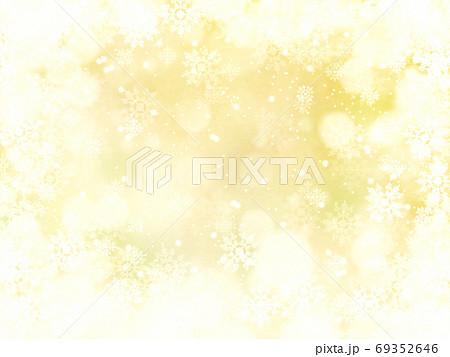 雪と結晶がキラキラ輝き降り積もる背景イラスト　ゴールド 69352646