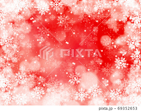 雪と結晶がキラキラ輝き降り積もる背景イラスト　赤 69352653