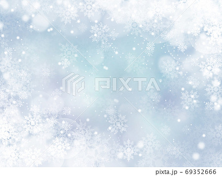 雪と結晶がキラキラ輝き降り積もる背景イラスト 銀色のイラスト素材