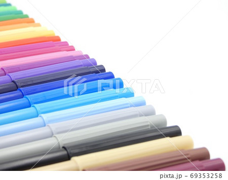 色とりどりの水性カラーペン(1) 69353258