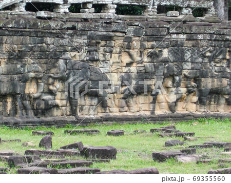 カンボジア アンコールトム 像のテラス カンボジア アンコールトム 像のテラス 69355560