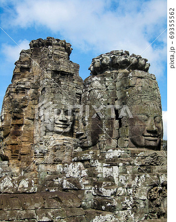 カンボジア　アンコールトム　バイヨン寺院	 69355562
