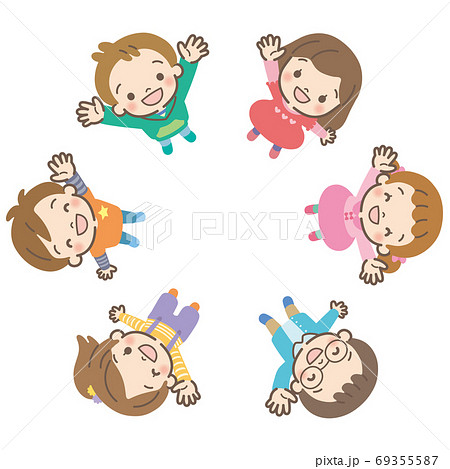 Children waving in a circle 69355587