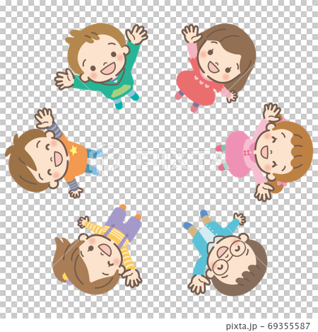 Children waving in a circle 69355587