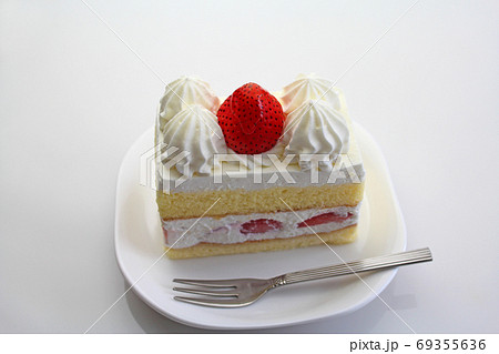 イチゴのケーキ イチゴのケーキ 69355636