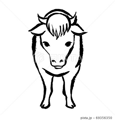 正面を向いて立つ穏やかな牛のイラスト 筆 手書き風 和風のイラスト素材