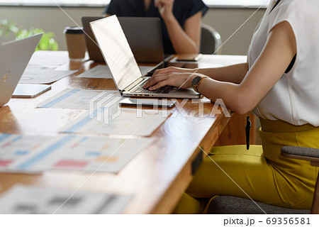 コワーキングスペース　ビジネス 69356581