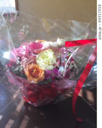 記念日の花 69357058