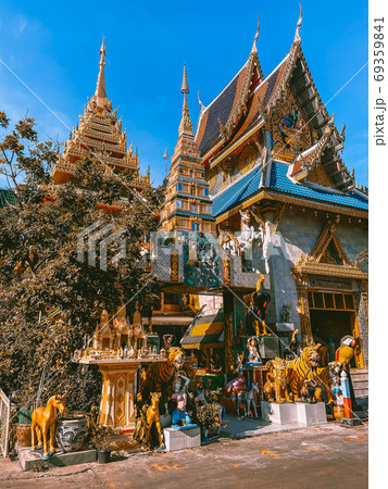 Around the khlong near Wat Paknam Bhasicharoen, a temple, pagoda and Buddha statue in Bangkok 69359841