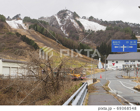 少雪の胎内スキー場【新潟県胎内市】 69368548