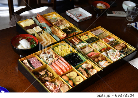 お節料理 69373504