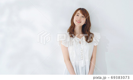 女性 イメージ 女性 イメージ 69383073