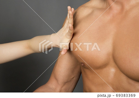 男性で太ってないのにおっぱいが大きくなった 原因は意外なところに ライブドアニュース