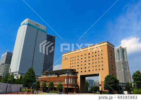 横浜の万国橋の風景 69385863