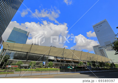 東京駅  八重洲口 69389397