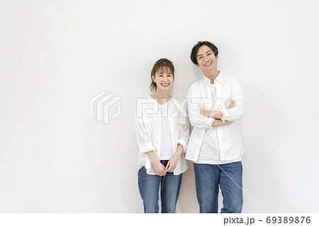 若い男女 カップル イメージ 若い男女 カップル イメージ 69389876